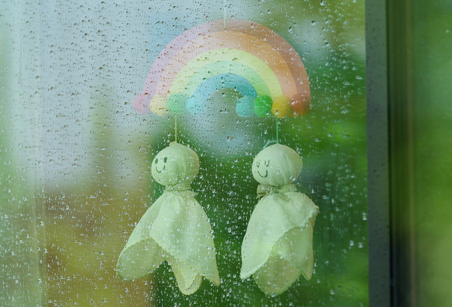 Bùa “ma thuật” Nhật Bản cầu nắng, cầu mưa ở xứ sở hoa anh đào